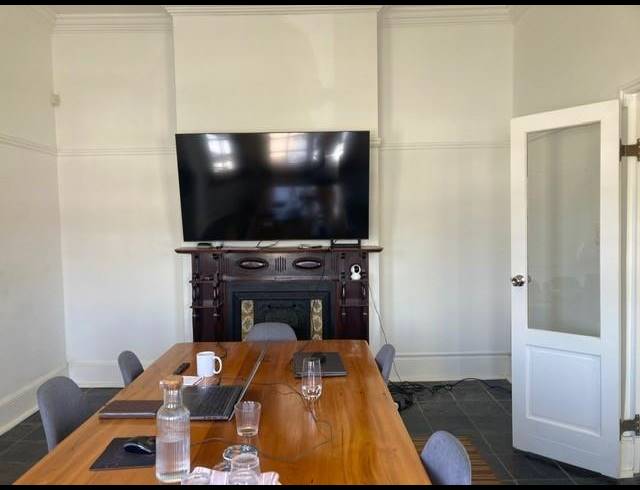 BUSINESS PROPERTY TO RENT IN WALMER